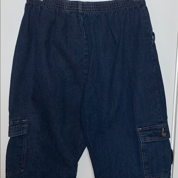 Size 16 Average woman’s blue jean capris - Picture 3 of 6